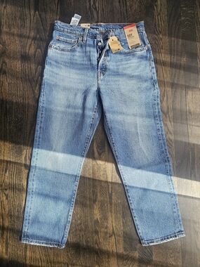 Levi's Womens  - 501 Style - Medium Wash